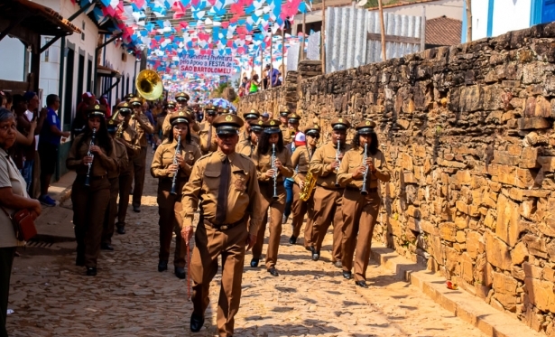 Festa de São Bartolomeu e Divino Espírito Santo Reúne Programação Religiosa e Cultural