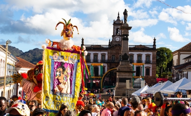 Carnaval 2026 deve reunir quase 15 milh�es de foli�es em Minas Gerais; Ouro Preto se prepara para a festa