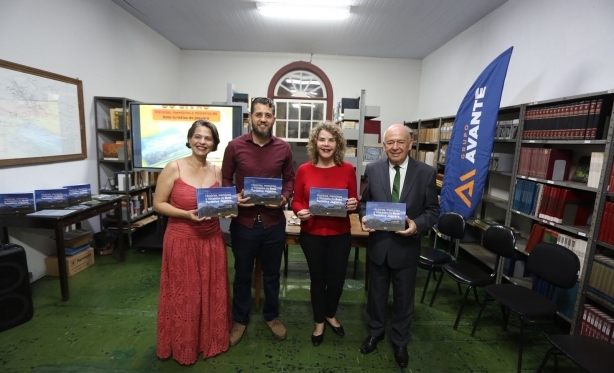 Livro sobre a Rota Jaguara � lan�ado em Ouro Preto durante a Noite Mineira de Museus e Bibliotecas